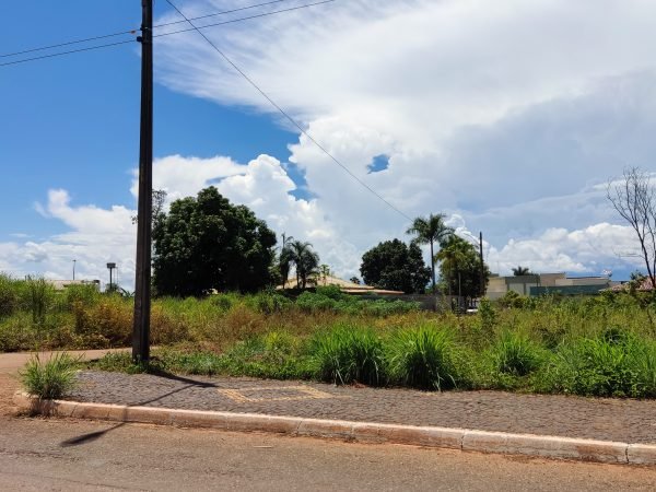 TERRENO 400m² em local exclusivo próx. a Praia do Sol